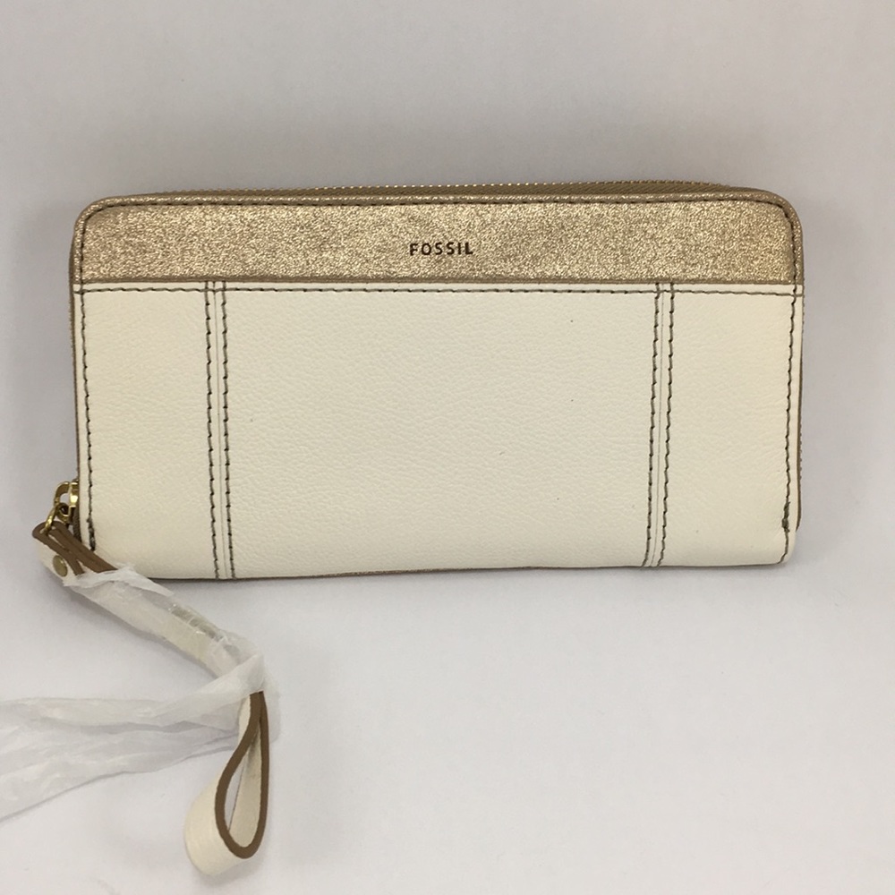 NWT Fossil White & Metallic Gold Clutch Wristlet